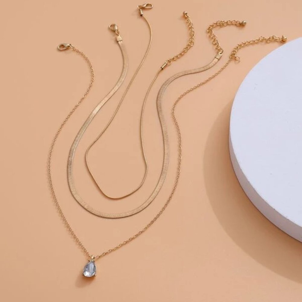 7/$35 Fold Color Chain Set of 3 Necklaces Snake Necklace - Picture 3 of 7